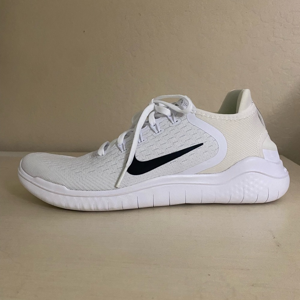 BRAND NEW Nike Free Run 2018 Men’s Running Shoes size 9 - White